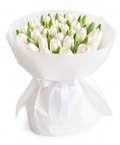 Buchet alb cu lalele comestibile din bezea